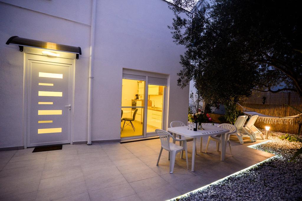 Villa Benelux Zadar Eksteriør billede